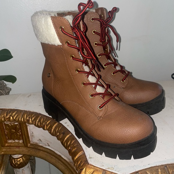 Juicy Couture Brown Sherling Boots 9.5 - Picture 4 of 8